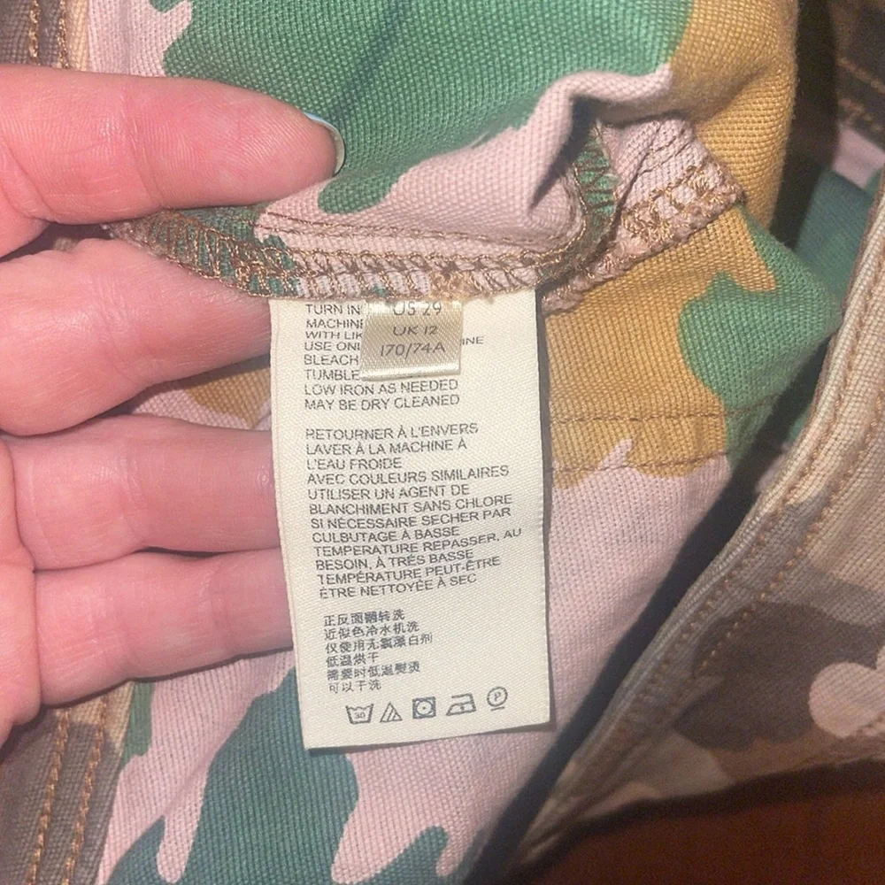 Anthropologie Wanderer Camo Utility Shorts. US 29. NWT. - Picture 7 of 8